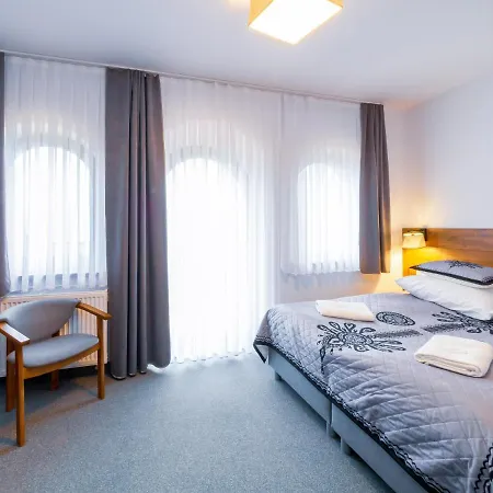 Strama Quarto em Acomodações Particulares *