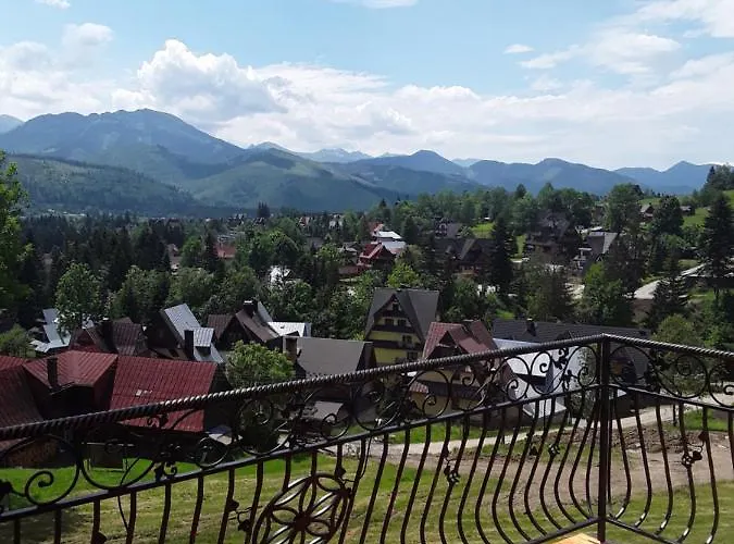 民宿 Strama 考斯赛力克