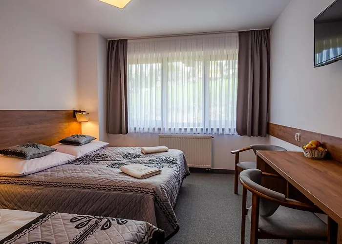 Strama 考斯赛力克