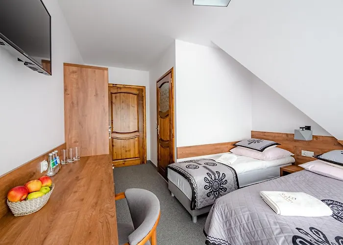 Strama 民宿 考斯赛力克