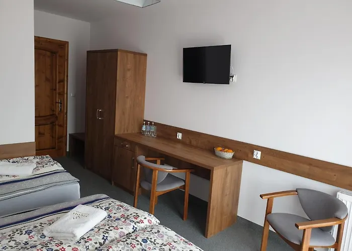 Strama 民宿 考斯赛力克